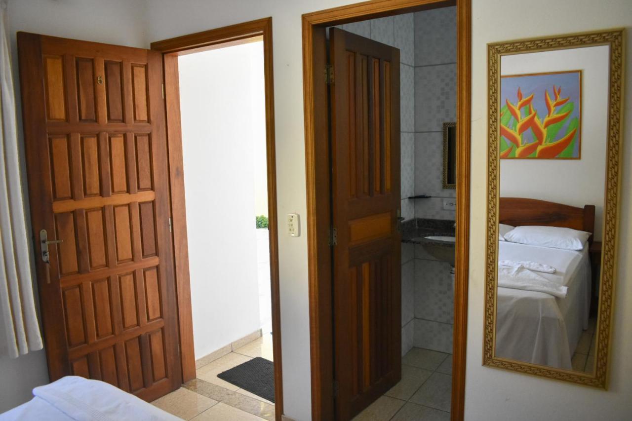 Pousada Oliveira Araquari Exteriör bild